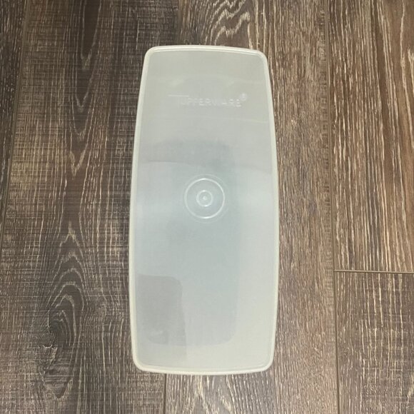 Tupperware Cereal Keeper - Picture 6 of 9